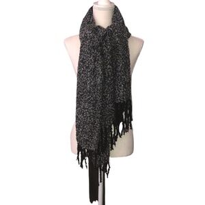 EMANUEL GERALDO Oversized Chunky Scarf Unisex O/S Black White Scarves Speckled